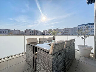 Vente Appartement Appartement Lyon 7, quartier des Girondins, 4 pièce(s) 78.23m2, 3 chambres, terrasse, garage Lyon 7