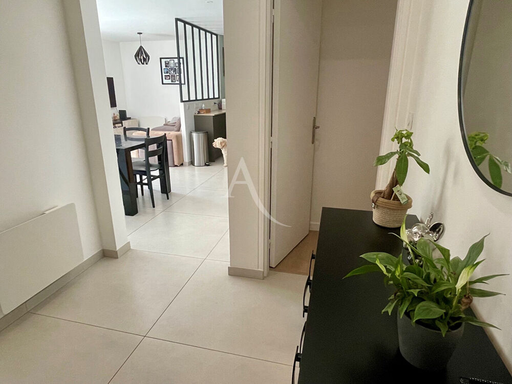 Appartement Orleans 4 pièce(s) 72m2 avec balcons, garage et cave