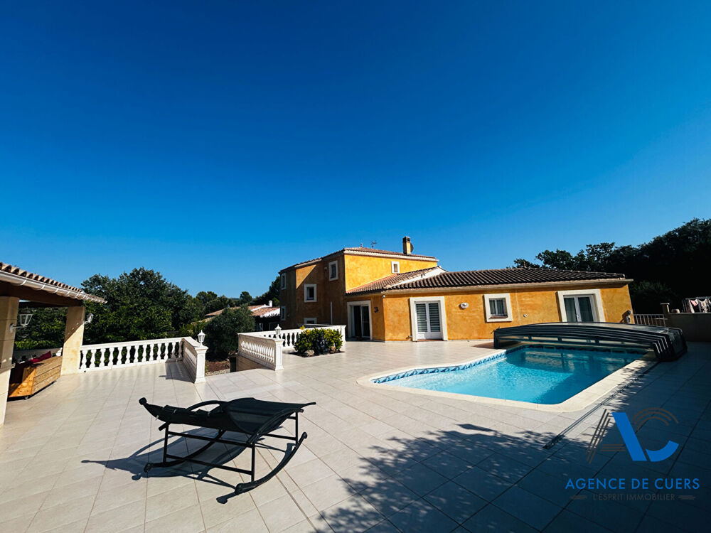 Villa Meounes Les Montrieux 6 pièce(s) 282 m2