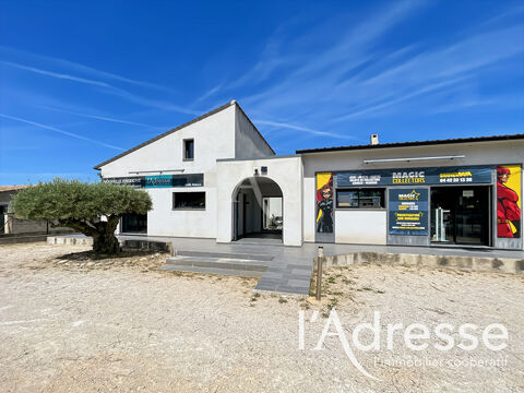 Murs Commerciaux - 250 m2 690000 13400 Aubagne