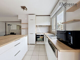  Appartement � louer 3 pi�ces 77 m�