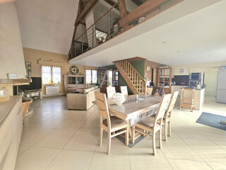  Maison  vendre 15 + pices 296 m