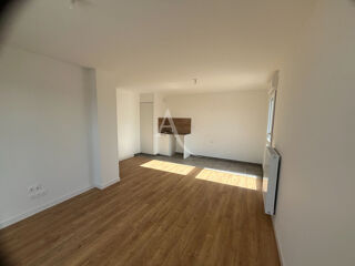  Appartement à louer 3 pièces 61 m²
