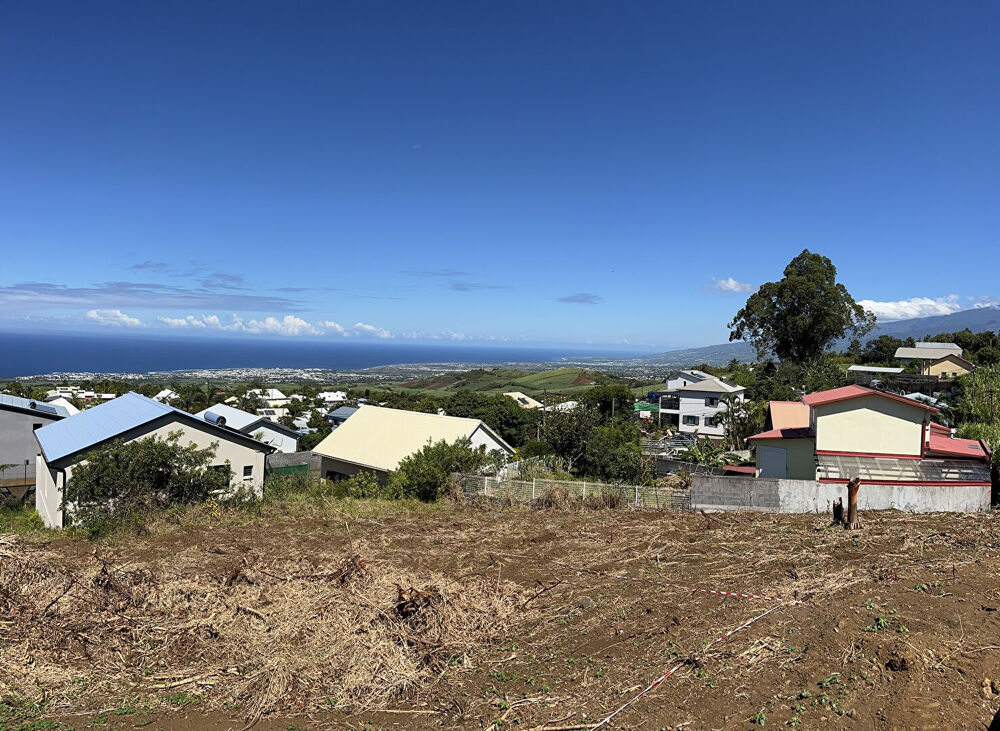 Vente Terrain Terrain à bâtir de 352 m² - Saint Pierre - Vue mer et dégagée Saint pierre