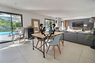  Maison à vendre 5 pièces 208 m²