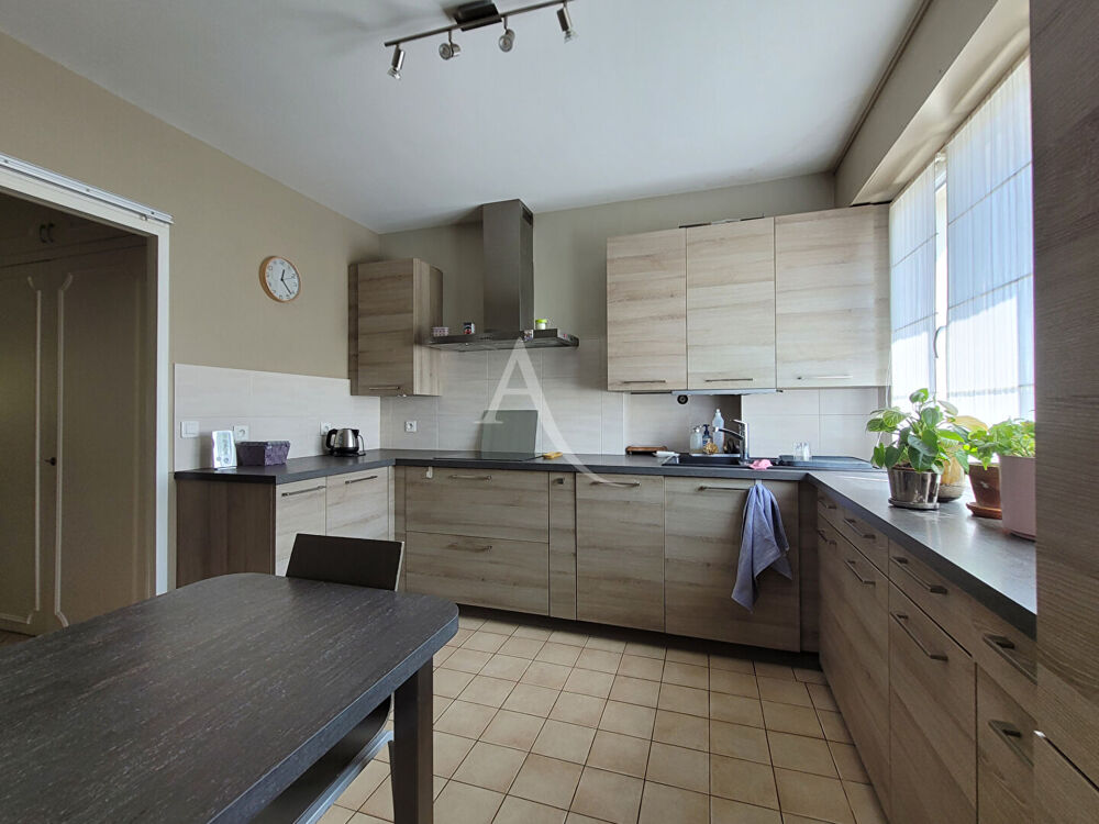 Vente Appartement LA ROCHELLE - Quartier La Genette | Appartement T4 avec balcon, ascenseur, stationnement et grenier La rochelle