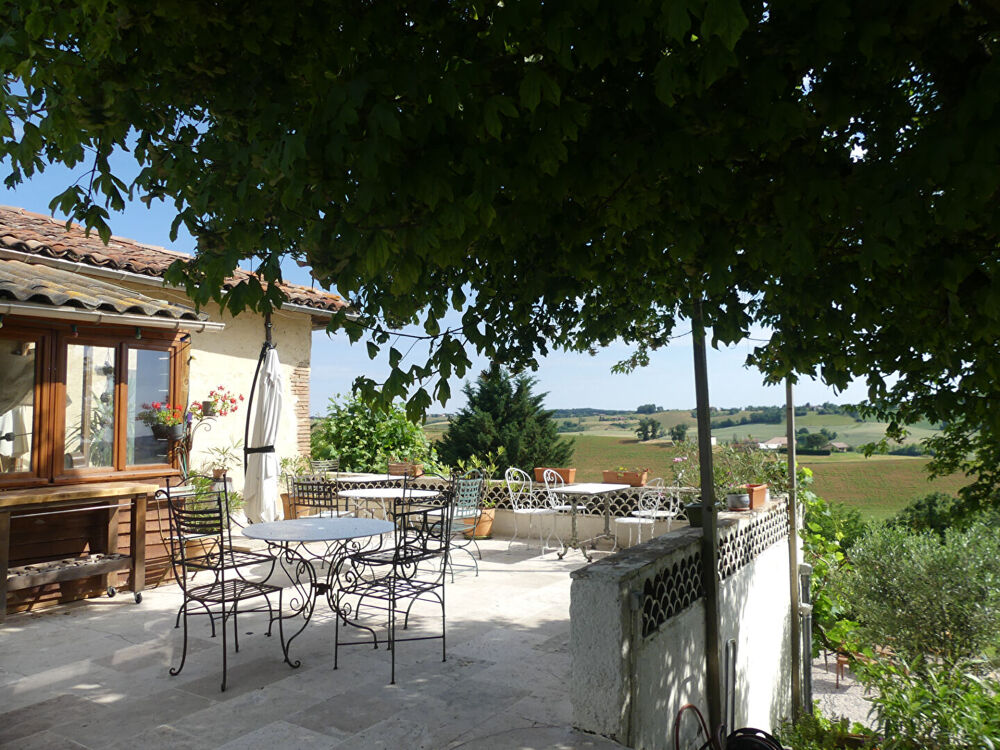 Vente Maison Propriété en pierre avec gîtes et vue dominante à Cazac Cazac