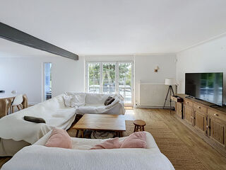  Maison à louer 8 pièces 200 m²