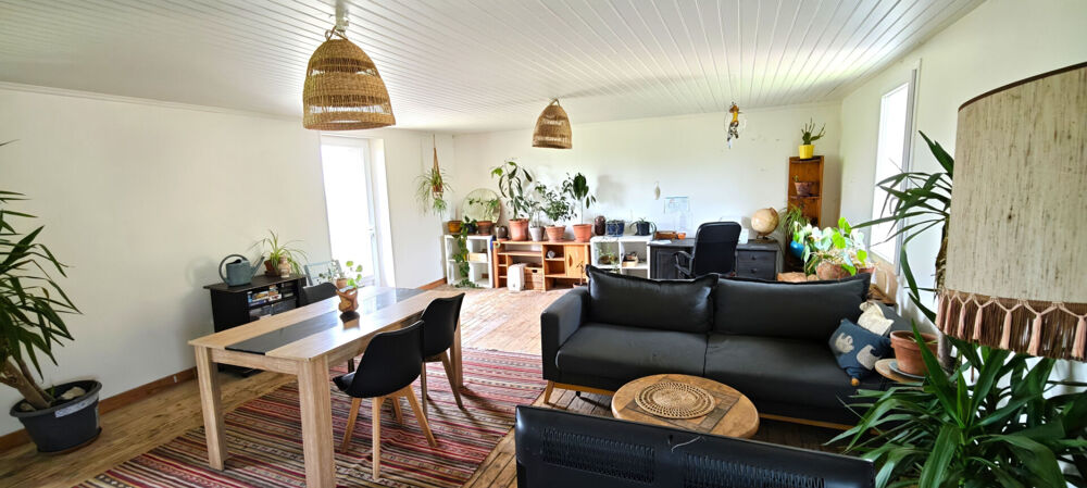 Vente Maison Corps de ferme sans voisin sur terrain de 1.6Ha Flagnac
