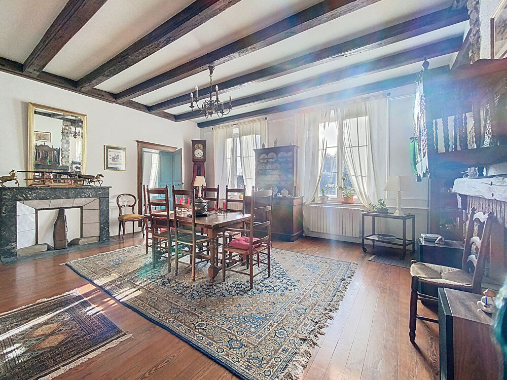 Vente Maison Maison de maître Darney 12 pièce(s) 391,6 m2 Darney