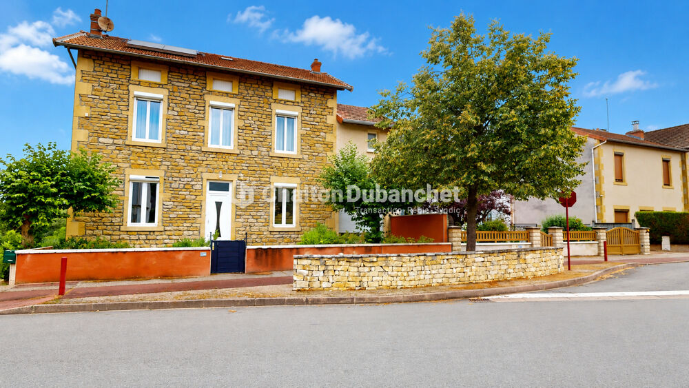 SAINT DENIS DE CABANNE (42) - Maison 6 pièces 175 m2 avec dépendances et terrain