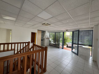  Immeuble à vendre 13 pièces 223 m²