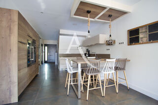  Maison  vendre 7 pices 210 m