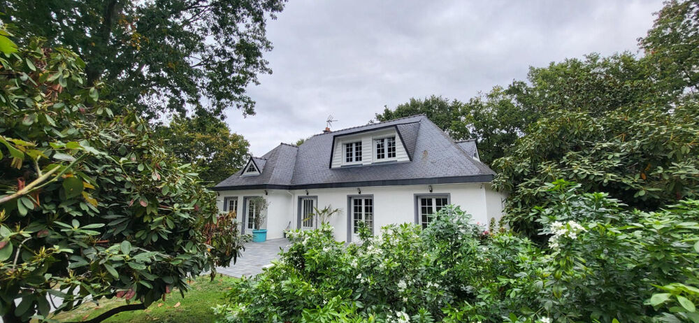 Vente Maison Maison  7 pièce(s) 174 m2 Sautron