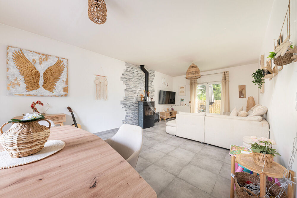 Maison Vaires Sur Marne 5 pièce(s) 147 m2