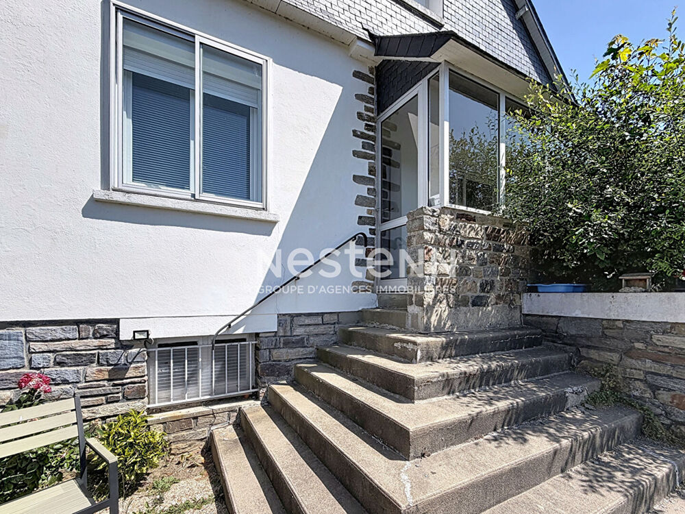 Maison spacieuse à vendre au coeur de Plouray avec terrain constructible