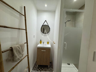  Appartement à louer 2 pièces 27 m²