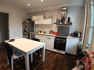 Appartement à louer 3 pièces 70 m²