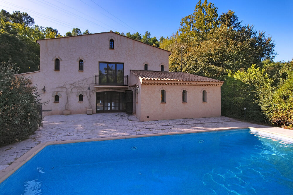 Maison 6 pièces 180 m² · à Le Thoronet · 180 m² · 488 250 €