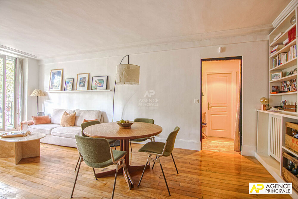 Vente Appartement Versailles Notre-Dame Appartement 3 pièces 84.08 m² carrez situé au 2ème étage Versailles