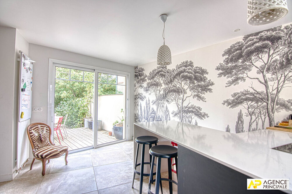 Vente Maison Le Chesnay Plateau St-Antoine - Maison  11 pièces 238 m²  habitables  (371 m² au sol) sur terrain de 450 m² avec garage Le chesnay