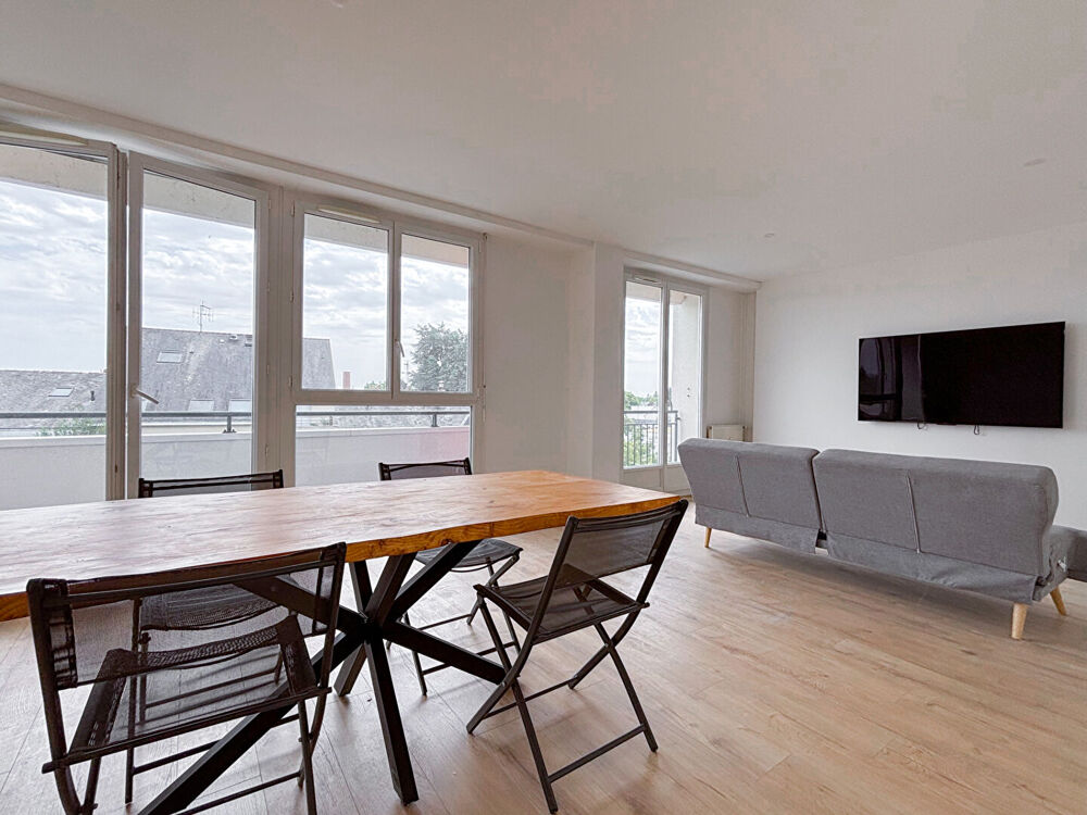 A vendre - Appartement T5 de 95 m² refait à neuf avec balcons et cave à Trélazé