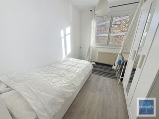  Appartement à louer 4 pièces 49 m²