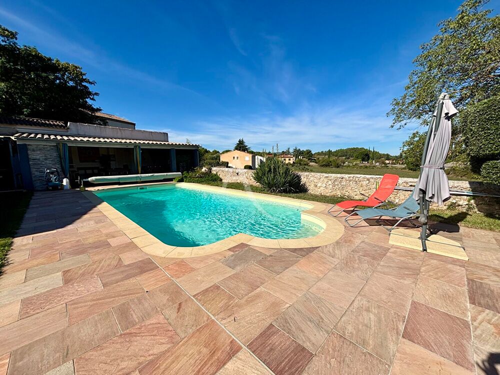 VILLA PLAIN PIED AVEC PISCINE ET LOGEMENT INDÉPENDANT RIANS