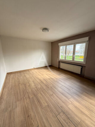  Appartement à louer 3 pièces 56 m²