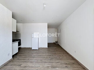  Appartement à louer 2 pièces 46 m²