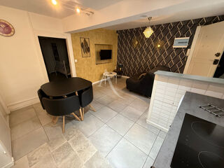  Immeuble � vendre 12 pi�ces 280 m�