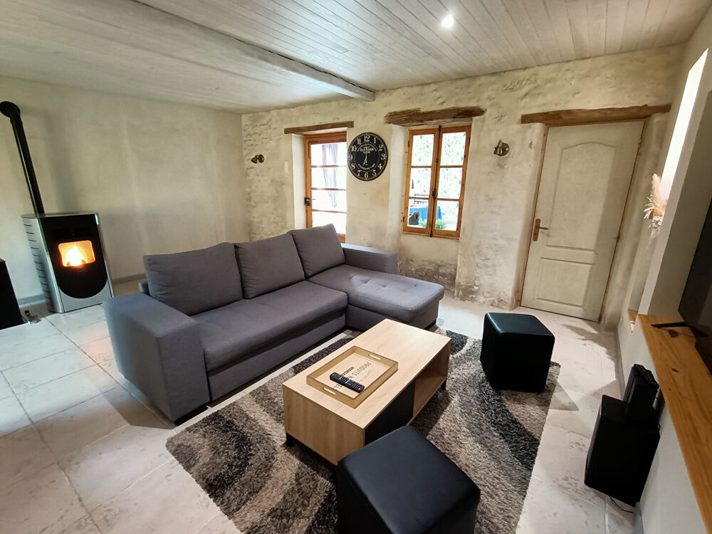 Maison 3 pièces 86 m² · à Saint Hippolyte · 86 m² · 210 900 €