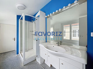  Appartement à louer 4 pièces 156 m²