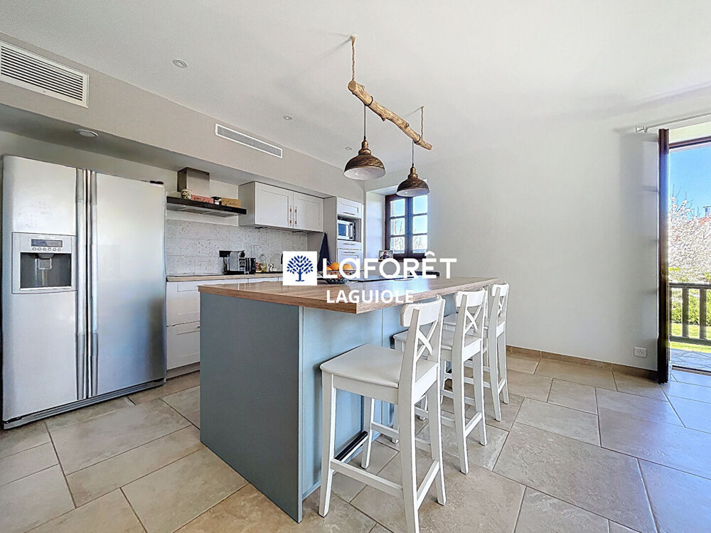 Vente Maison Maison Mur De Barrez 4 pièce(s) 169 m2 Mur de barrez
