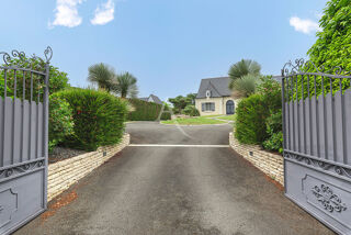  Maison � vendre 8 pi�ces 255 m�