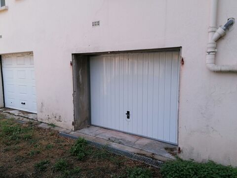 A Louer Garage Fermé 18.29 M² 50 71300 Montceau-les-mines