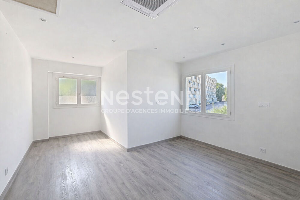 à vendre  Maison Bron (69500)