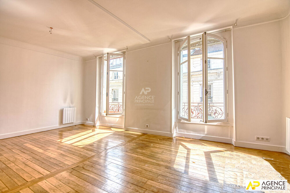 Vente Appartement Versailles Saint-Louis Appartement 3 pièces d'environ 61 m²  situé au 2ème étage avec chambre de service de 10.42 m² carrez et c Versailles