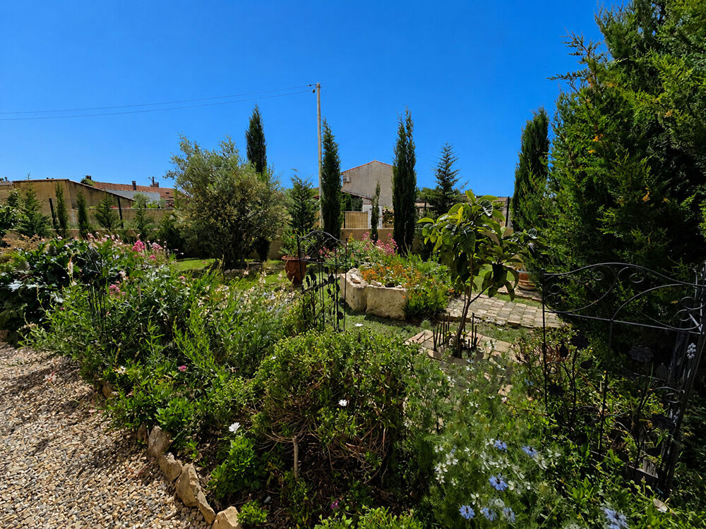 Maison neuve 4 pièces à vendre à Théziers avec dépendances - Confort et calme assurés