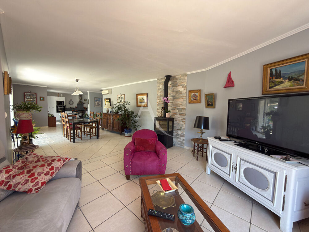 Vente Maison Maison Nimes 6 pièce(s) 152.31 m2 Nimes