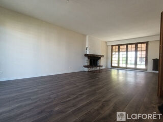  Immeuble à vendre 6 pièces 170 m²