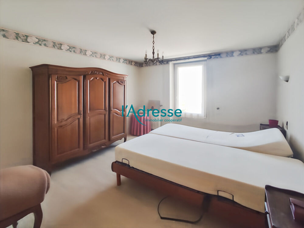 Maison Saint Laurent Des Autels 4 pièce(s) 134 m2