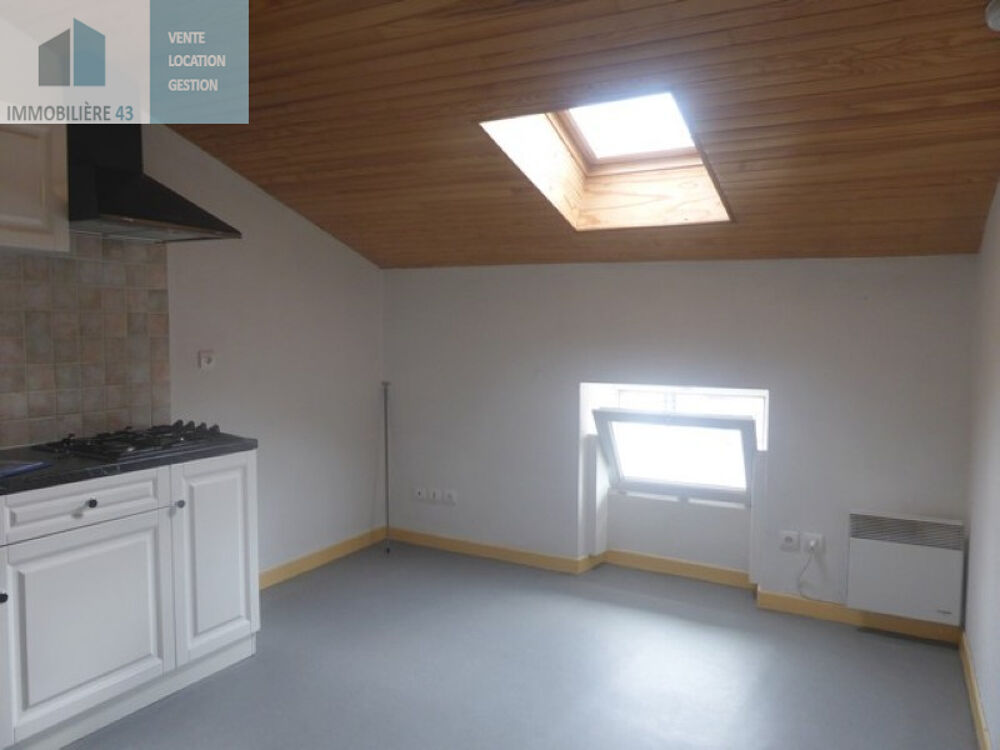 T1 CUISINE EQUIPEE LE PUY EN VELAY - 1 pièce(s) - 22 m2