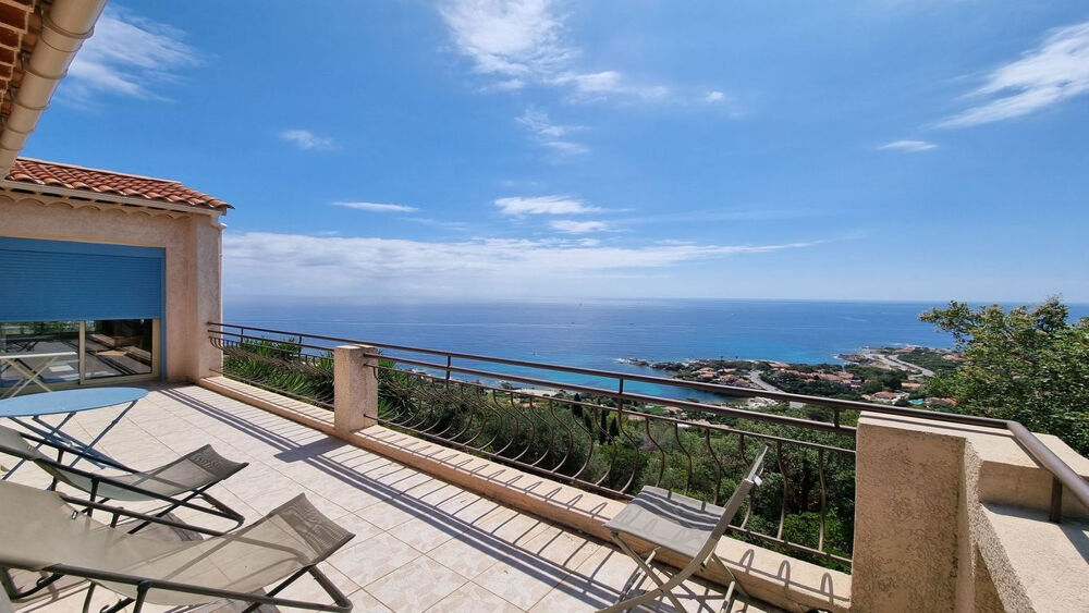 Aux Issambres, villa d'exception T7