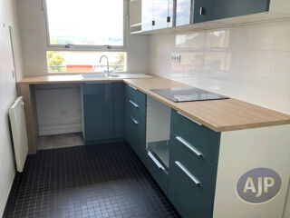  Appartement à louer 4 pièces 90 m²