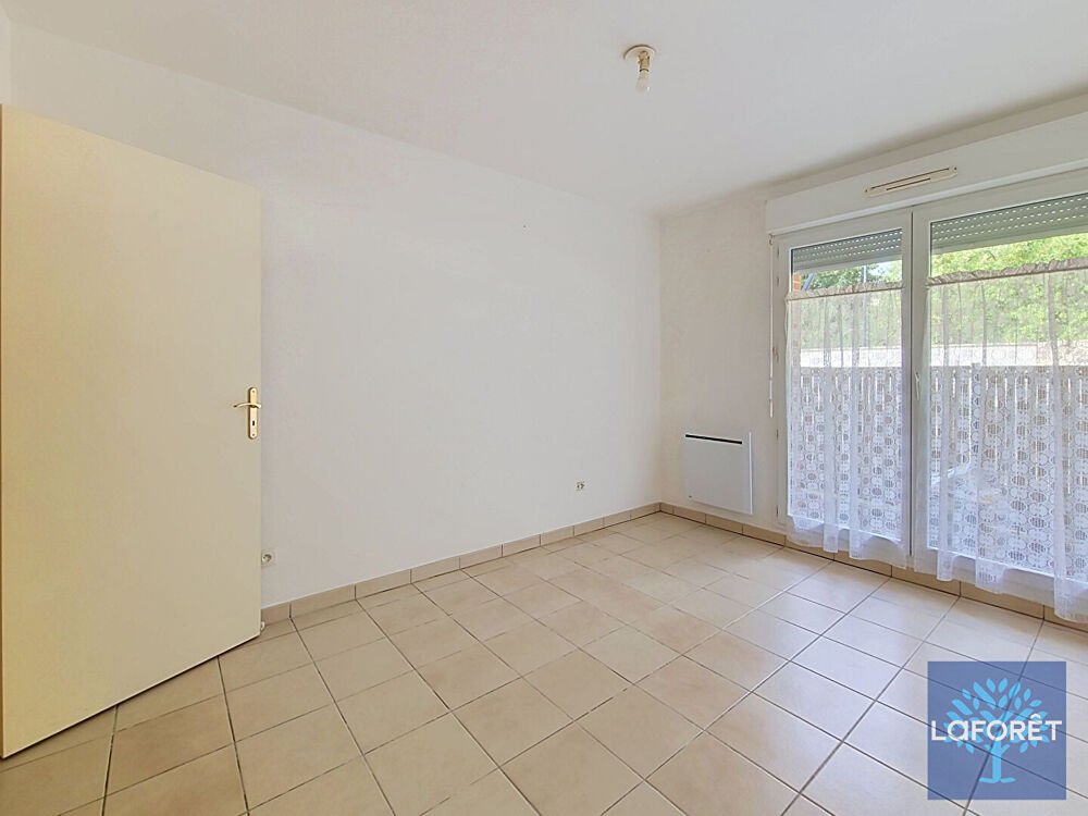 Vente Appartement Etampes - appartement 3 pièces avec 2 terrasses, piscine et parkings Etampes