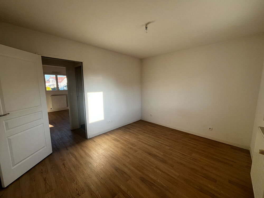Location Maison A louer - Maison T4 avec terrasse, jardinet et garage - Angers secteur Roseraie Angers