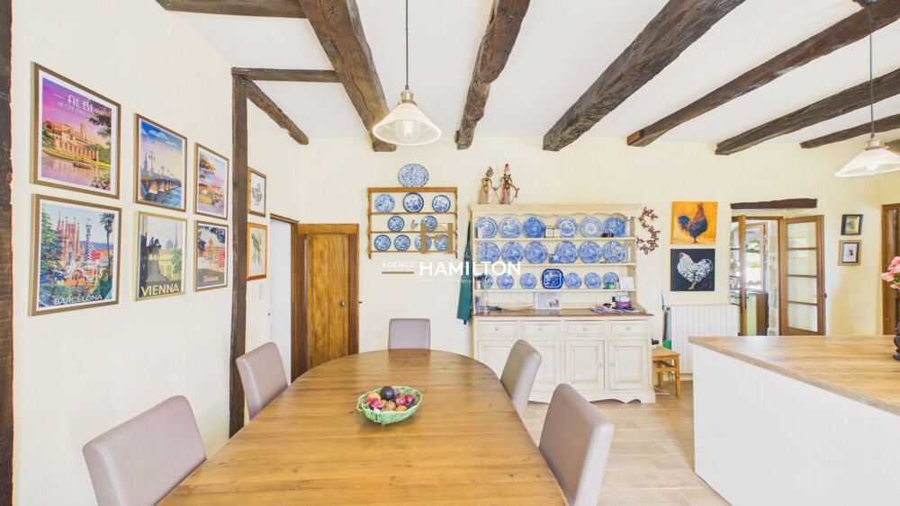 SUPERBE LONGERE AVEC PISCINE ET GARAGE AU PIEDS DE CORDES
