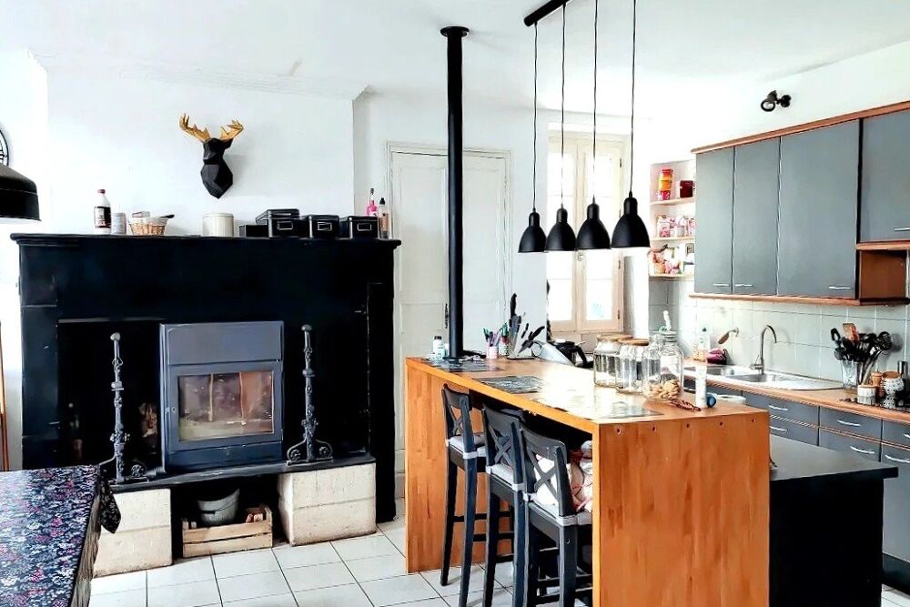 � vendre  Maison Saint-Porchaire (17250)