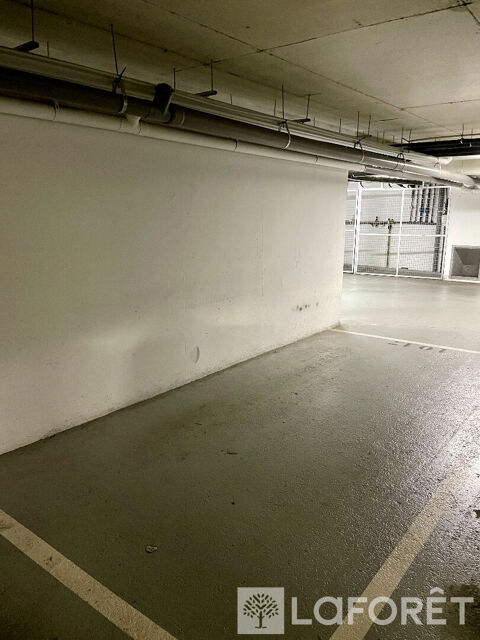  Parking / Garage � louer 